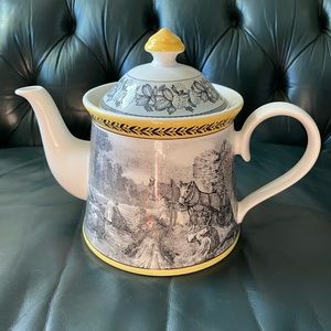 Villeroy & Boch Audun Ferme French Country White Porcelain Teapot